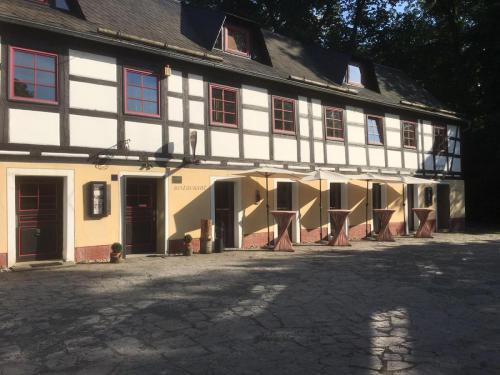 PHOTO-2019-06-18-19-03-48